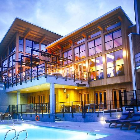 ブレントウッド ベイ リゾート＆スパ Brentwood Bay エクステリア 写真